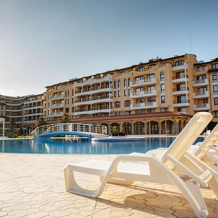 Sunny Apartment In A Complex With A Pool And Gym By Flаt Manаger ซันนีบีช ภายนอก รูปภาพ