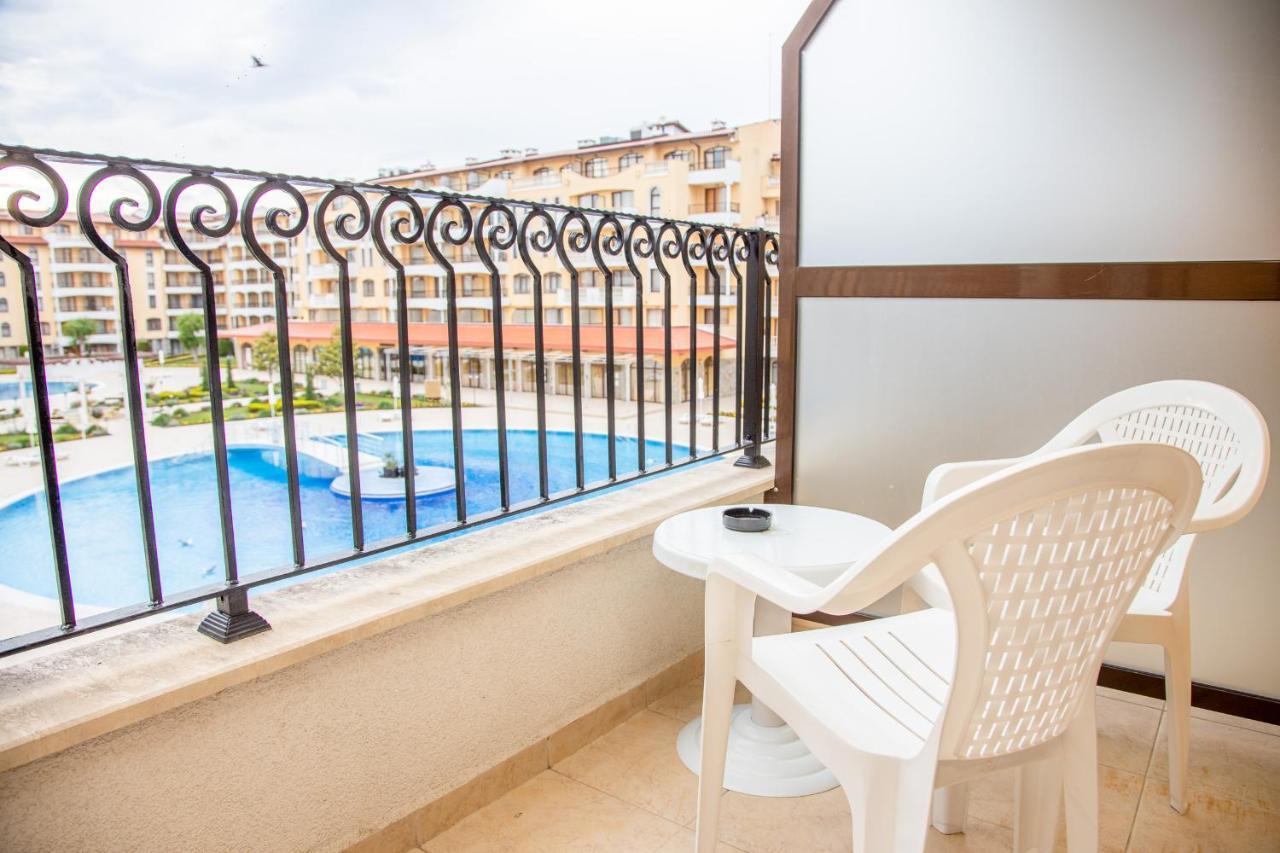 Sunny Apartment In A Complex With A Pool And Gym By Flаt Manаger ซันนีบีช ภายนอก รูปภาพ